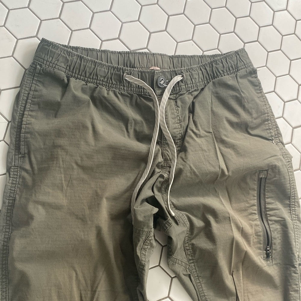 VUORI rip stop pants